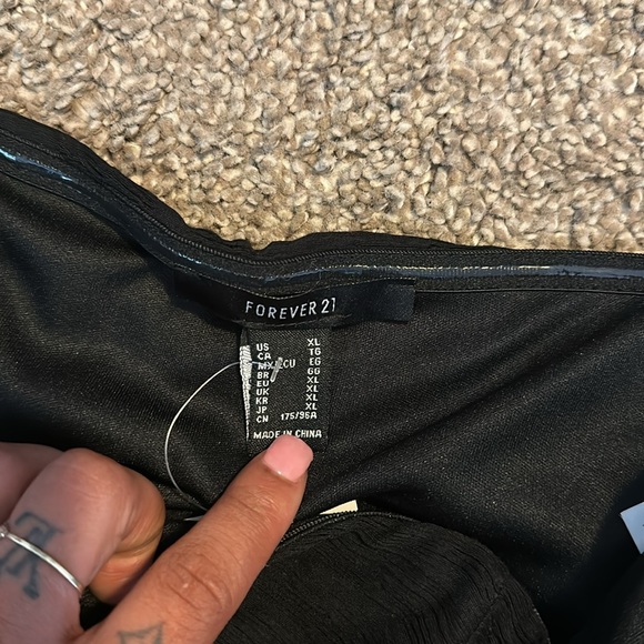 Forever 21 black woven corset - Picture 8 of 8